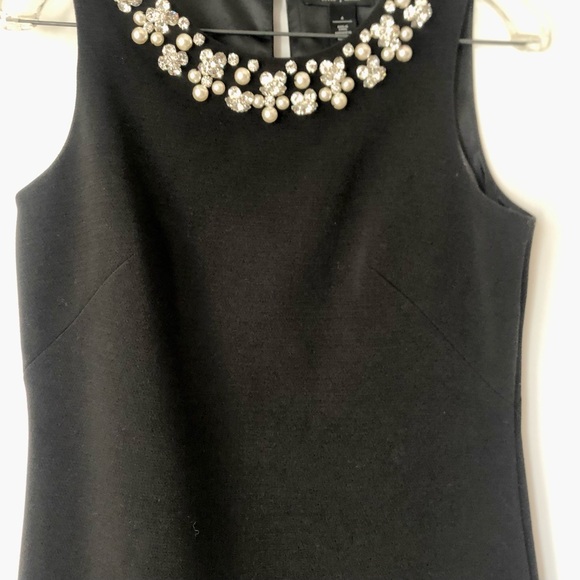 White House Black Market Sleeveless Dress Rhinestone Faux Pearl Size 4 - Picture 6 of 14